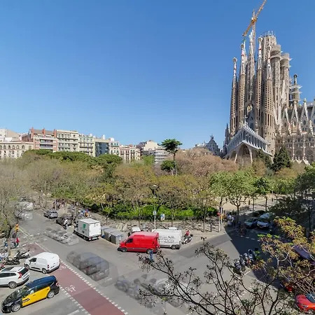 Sagrada Familia View Apartment